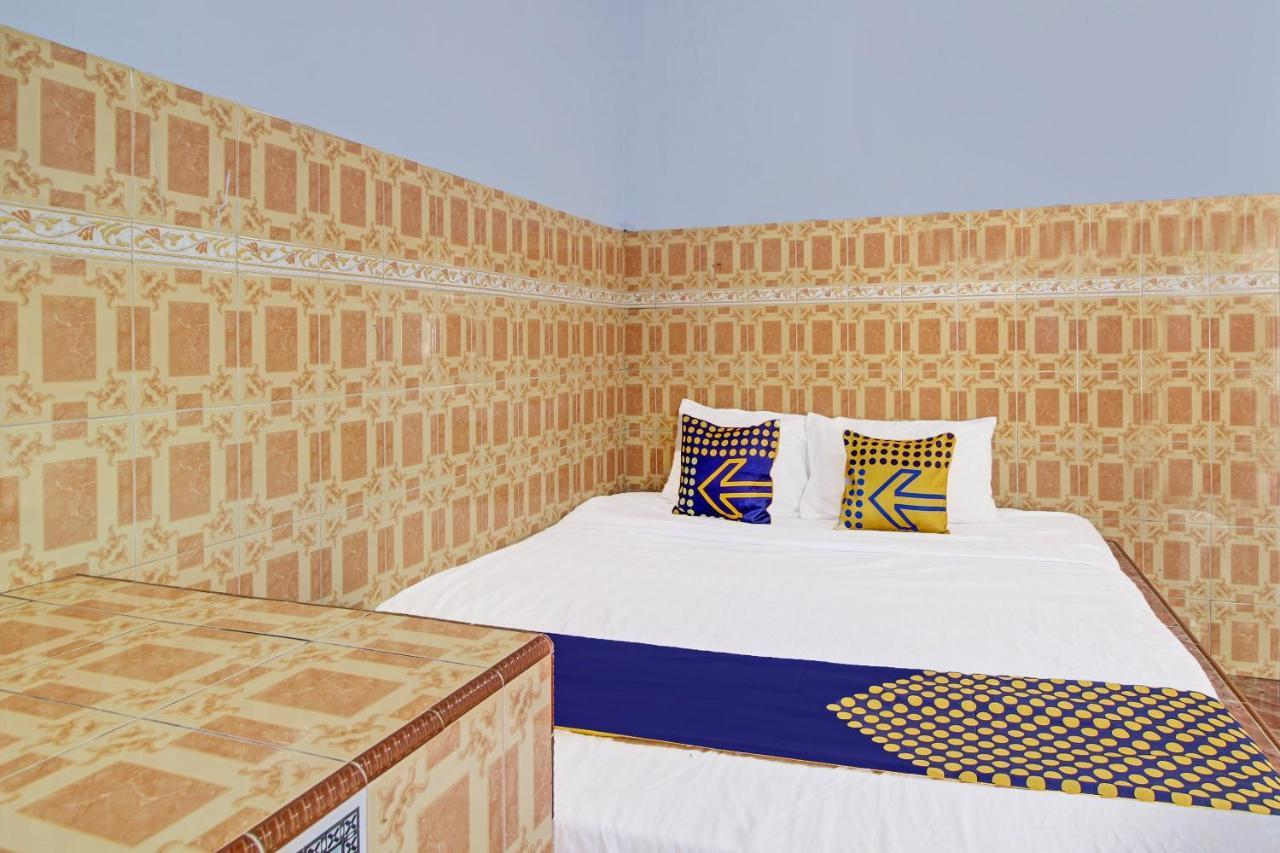 Spot On 91694 Hotel Rama Chandra Temanggung Zewnętrze zdjęcie