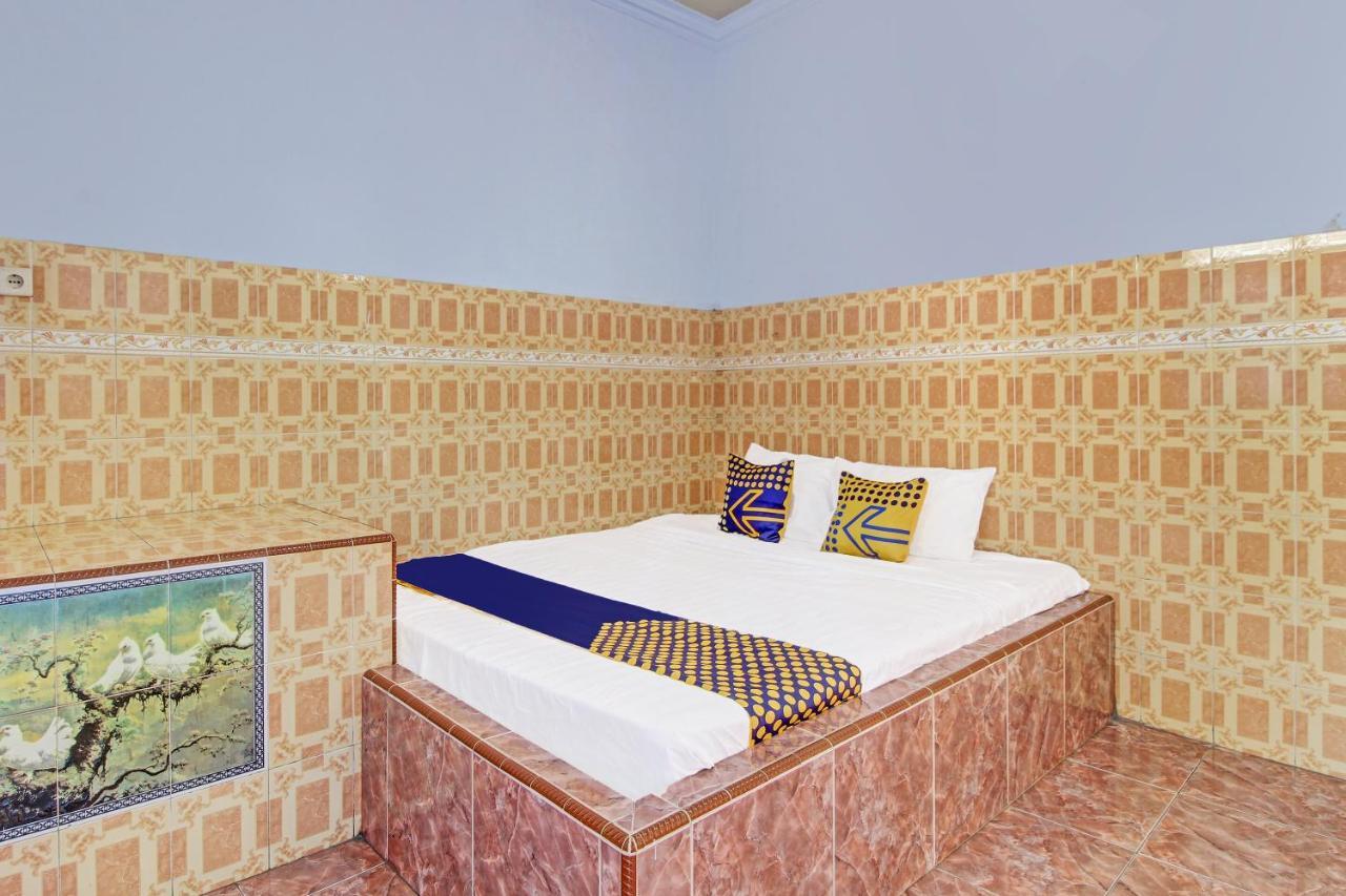 Spot On 91694 Hotel Rama Chandra Temanggung Zewnętrze zdjęcie