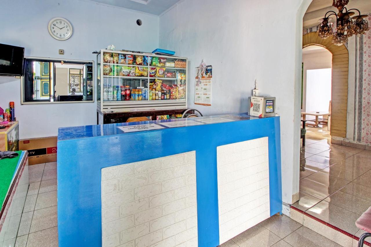 Spot On 91694 Hotel Rama Chandra Temanggung Zewnętrze zdjęcie