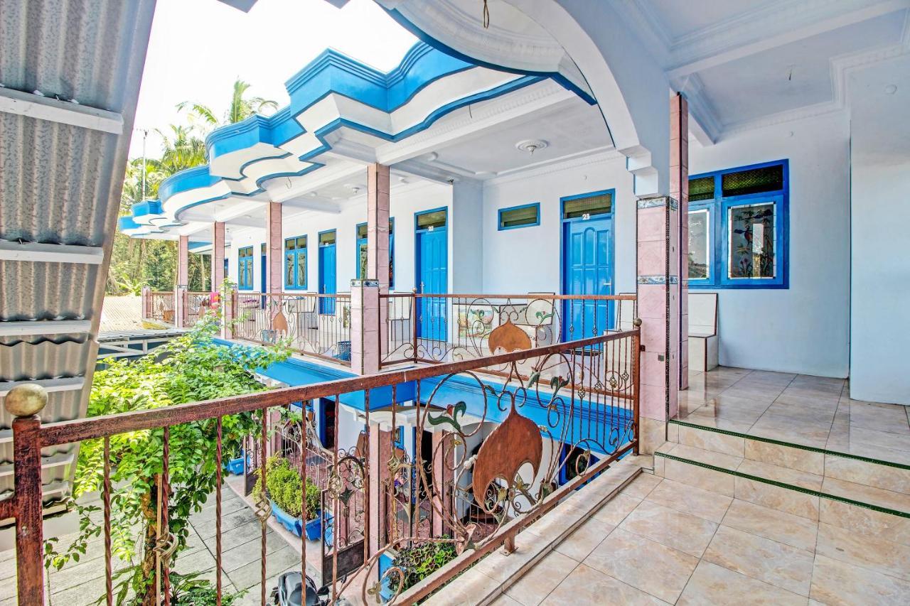 Spot On 91694 Hotel Rama Chandra Temanggung Zewnętrze zdjęcie