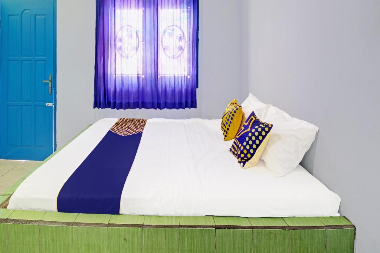 Spot On 91694 Hotel Rama Chandra Temanggung Zewnętrze zdjęcie
